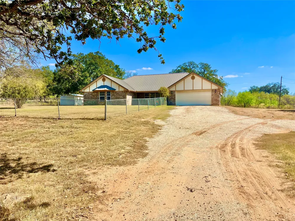 1340 US Hwy 281 Hamilton, TX 76531