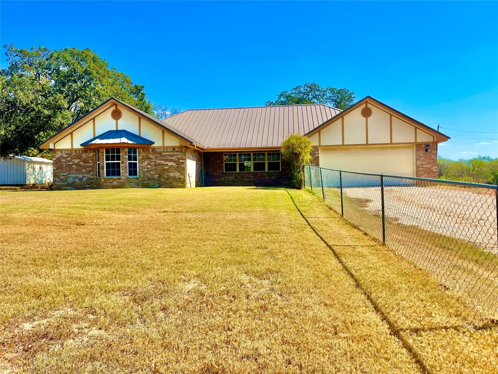 1340 US Hwy 281 Hamilton, TX 76531
