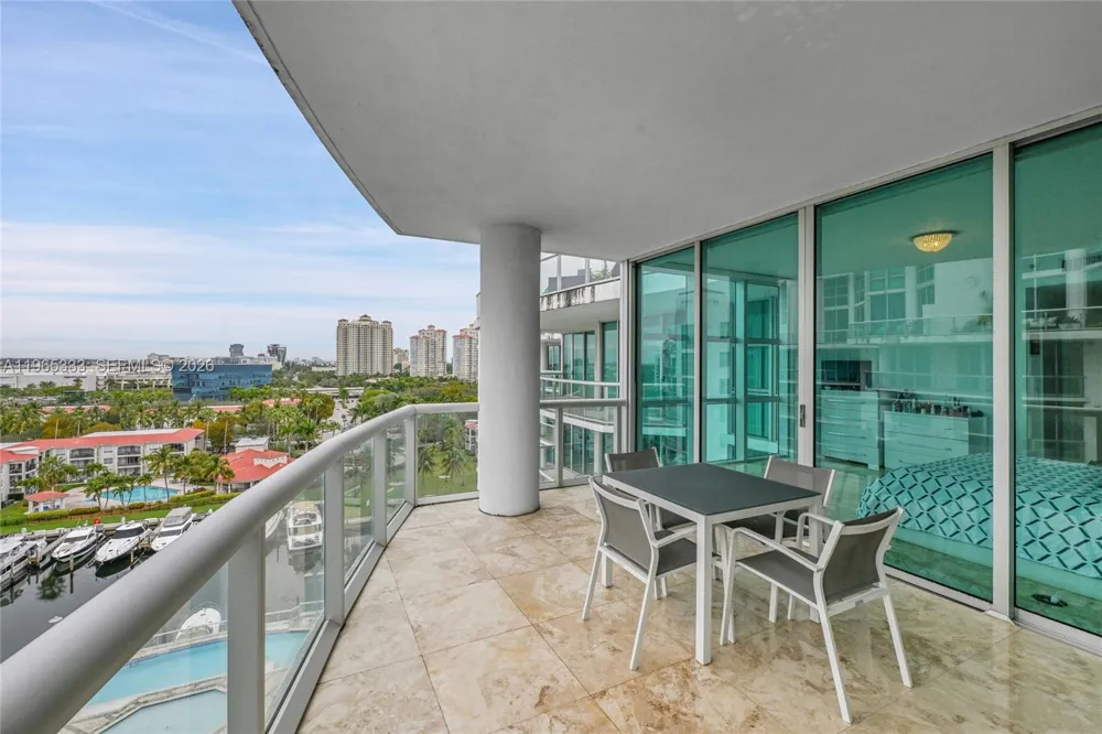 3131 NE 188th St #2-1107 Aventura, FL 33180
