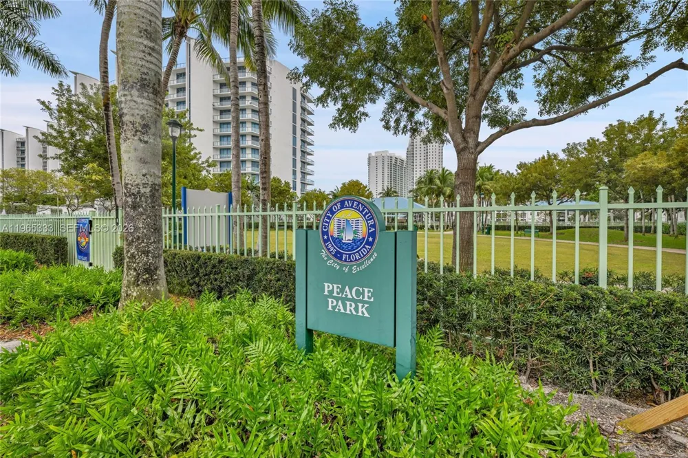 3131 NE 188th St #2-1107 Aventura, FL 33180