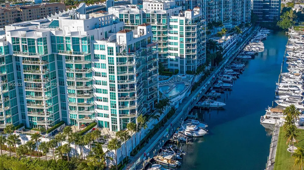 3131 NE 188th St #2-1107 Aventura, FL 33180