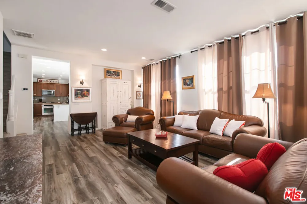 26070 Medici Court Santa Clarita, CA 91350