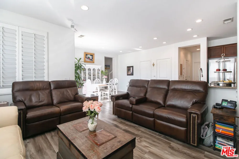 26070 Medici Court Santa Clarita, CA 91350