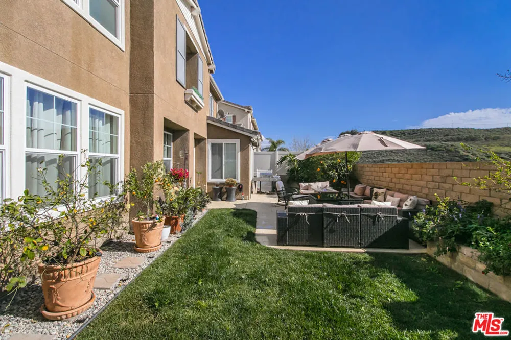 26070 Medici Court Santa Clarita, CA 91350
