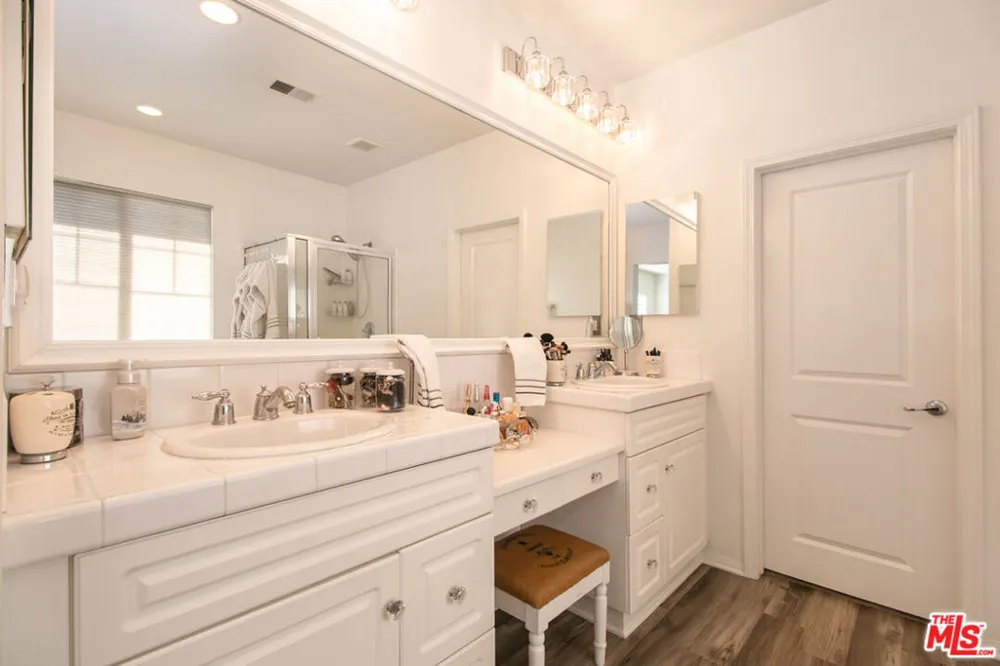 26070 Medici Court Santa Clarita, CA 91350
