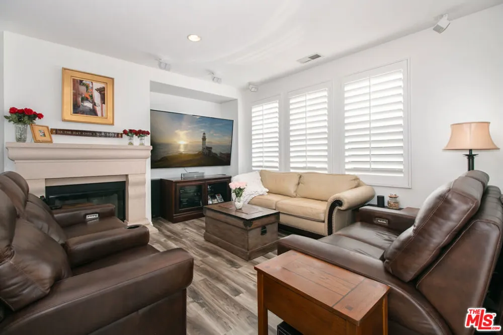 26070 Medici Court Santa Clarita, CA 91350