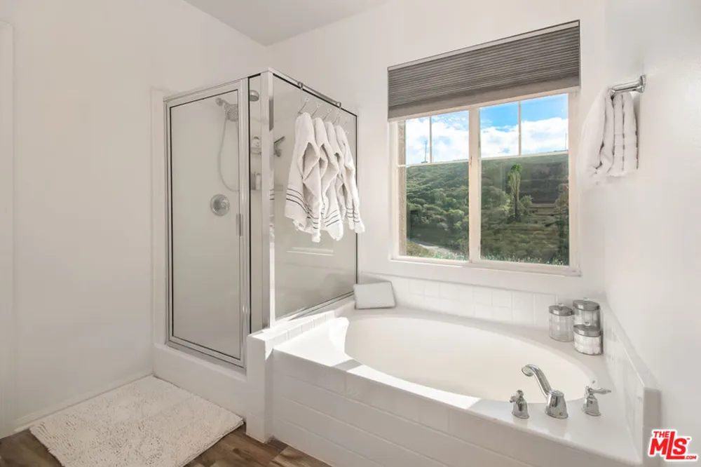 26070 Medici Court Santa Clarita, CA 91350