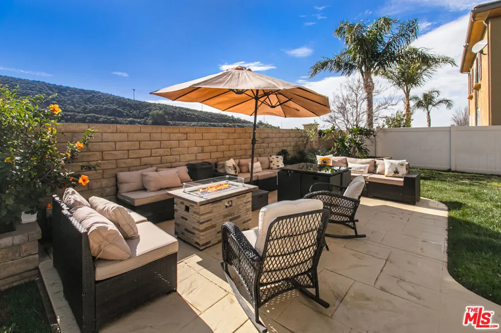 26070 Medici Court Santa Clarita, CA 91350