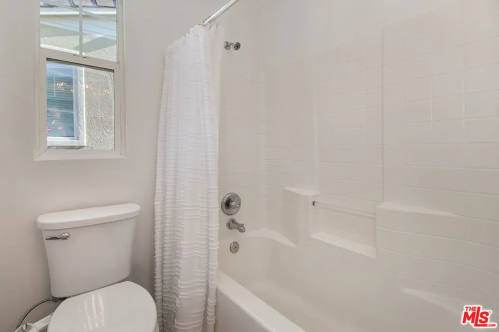 26070 Medici Court Santa Clarita, CA 91350