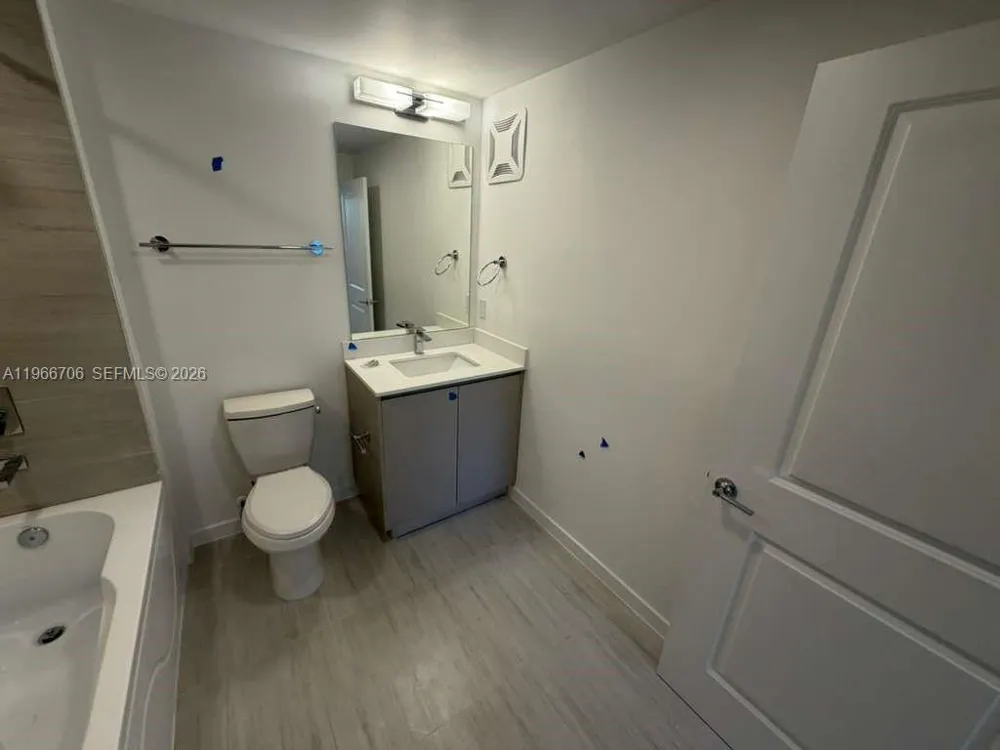 5587 Millenia Park blvd #502 Orlando, FL 32839