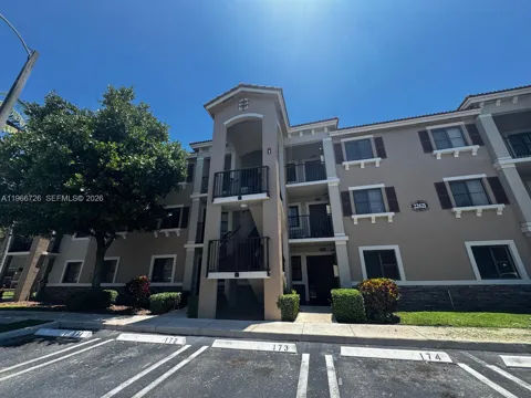 22621 SW 88th Pl #302-8