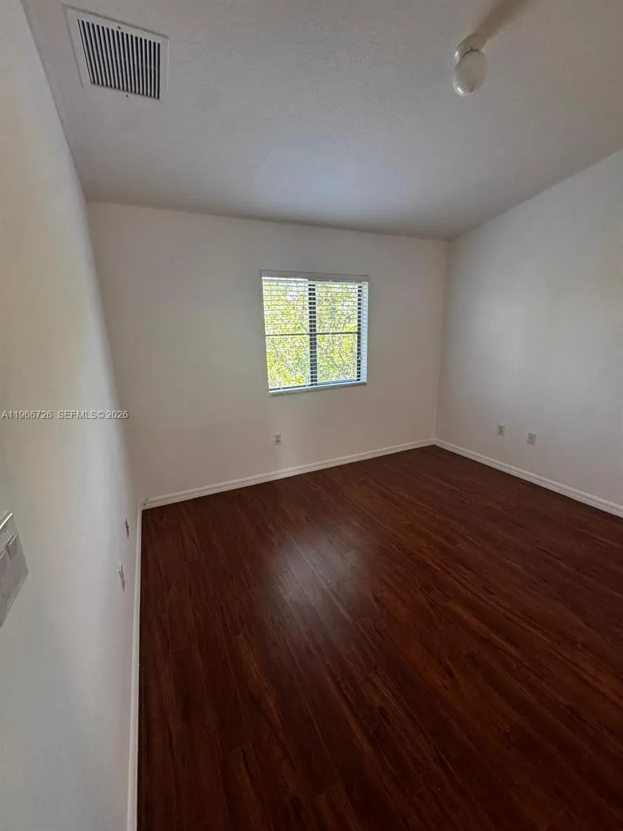 22621 SW 88th Pl #302-8 Cutler Bay, FL 33190