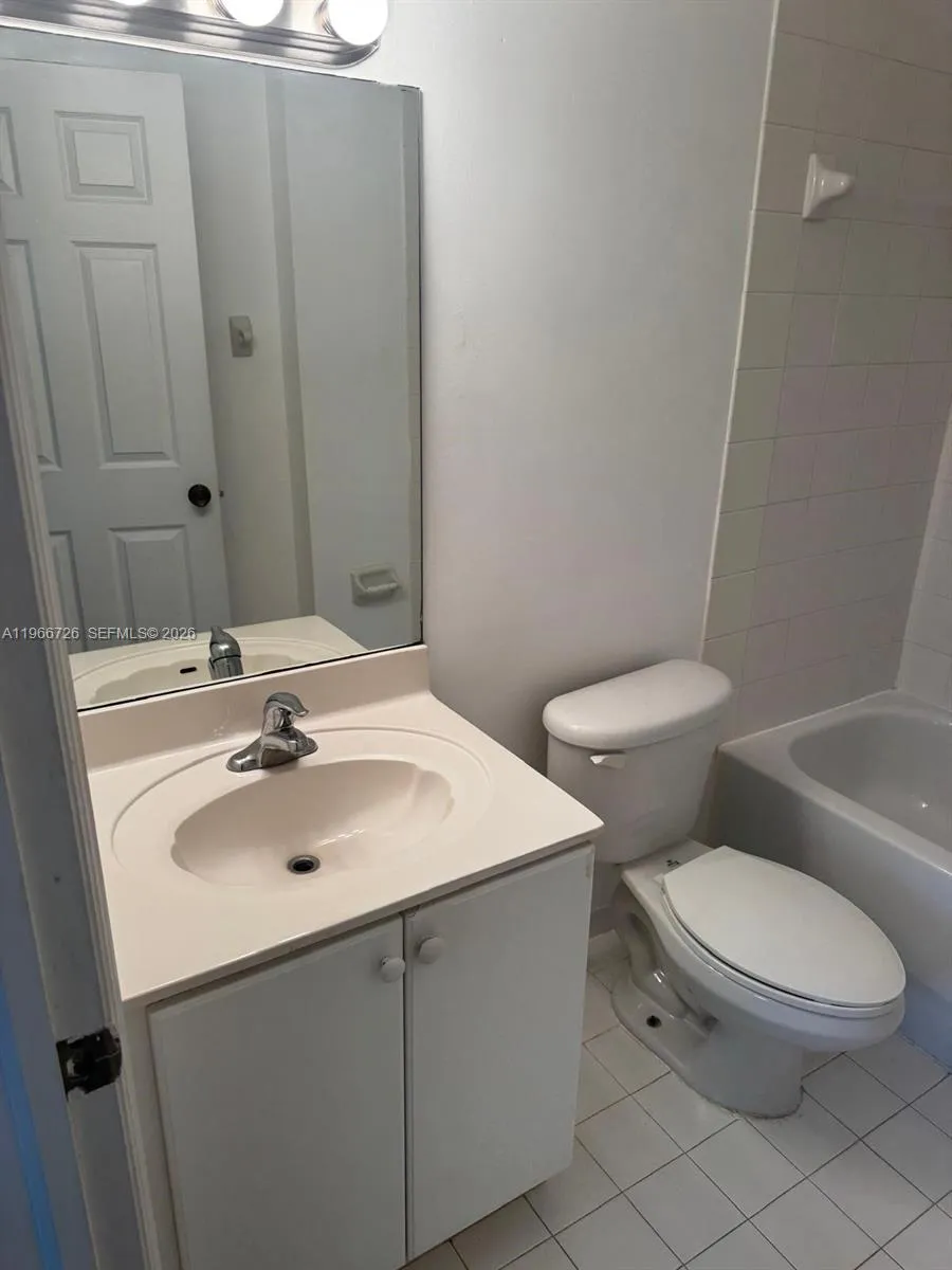 22621 SW 88th Pl #302-8 Cutler Bay, FL 33190