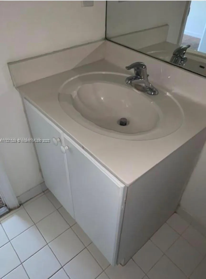 22621 SW 88th Pl #302-8 Cutler Bay, FL 33190