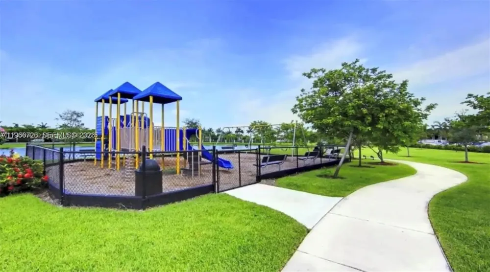 22621 SW 88th Pl #302-8 Cutler Bay, FL 33190