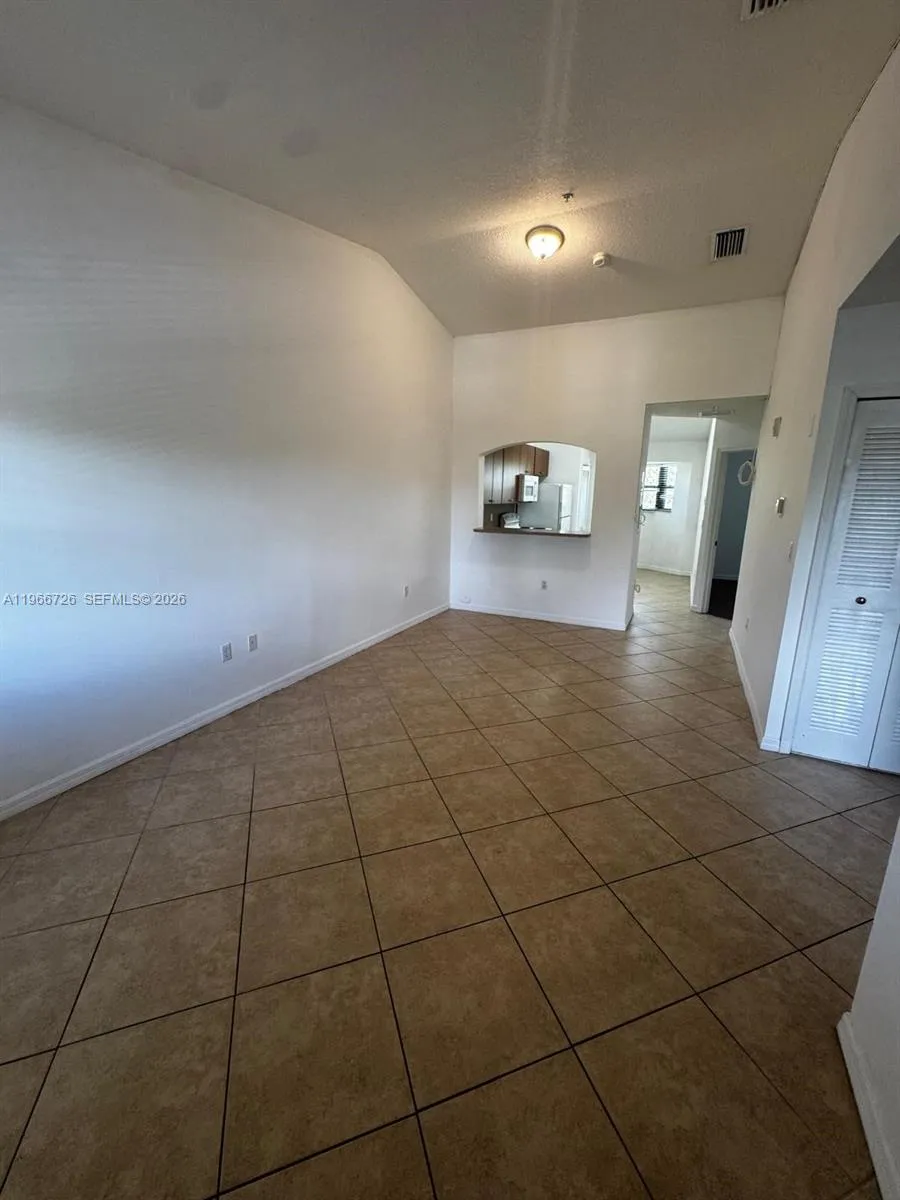 22621 SW 88th Pl #302-8 Cutler Bay, FL 33190