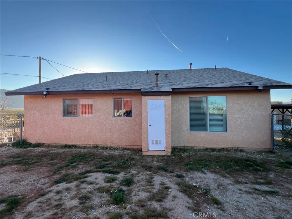 30881 Pawnee #B Lucerne Valley, CA 92356