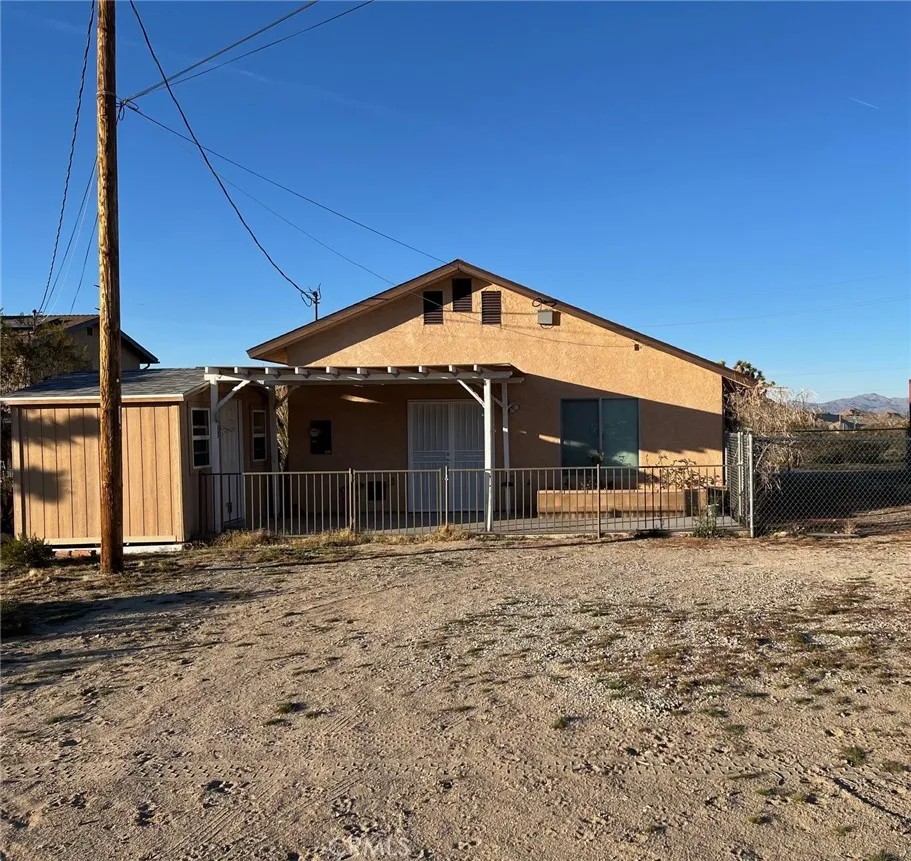 30881 Pawnee #B Lucerne Valley, CA 92356