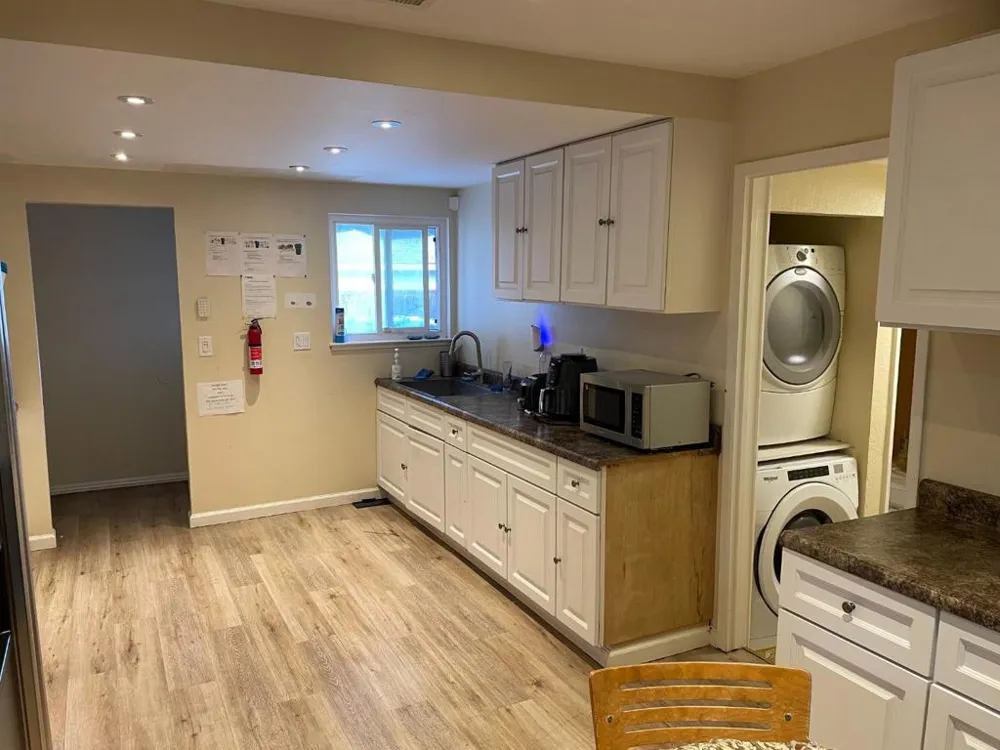 1260 Glacier Drive Milpitas, CA 95035