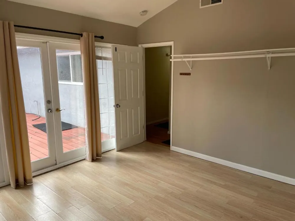 1260 Glacier Drive Milpitas, CA 95035