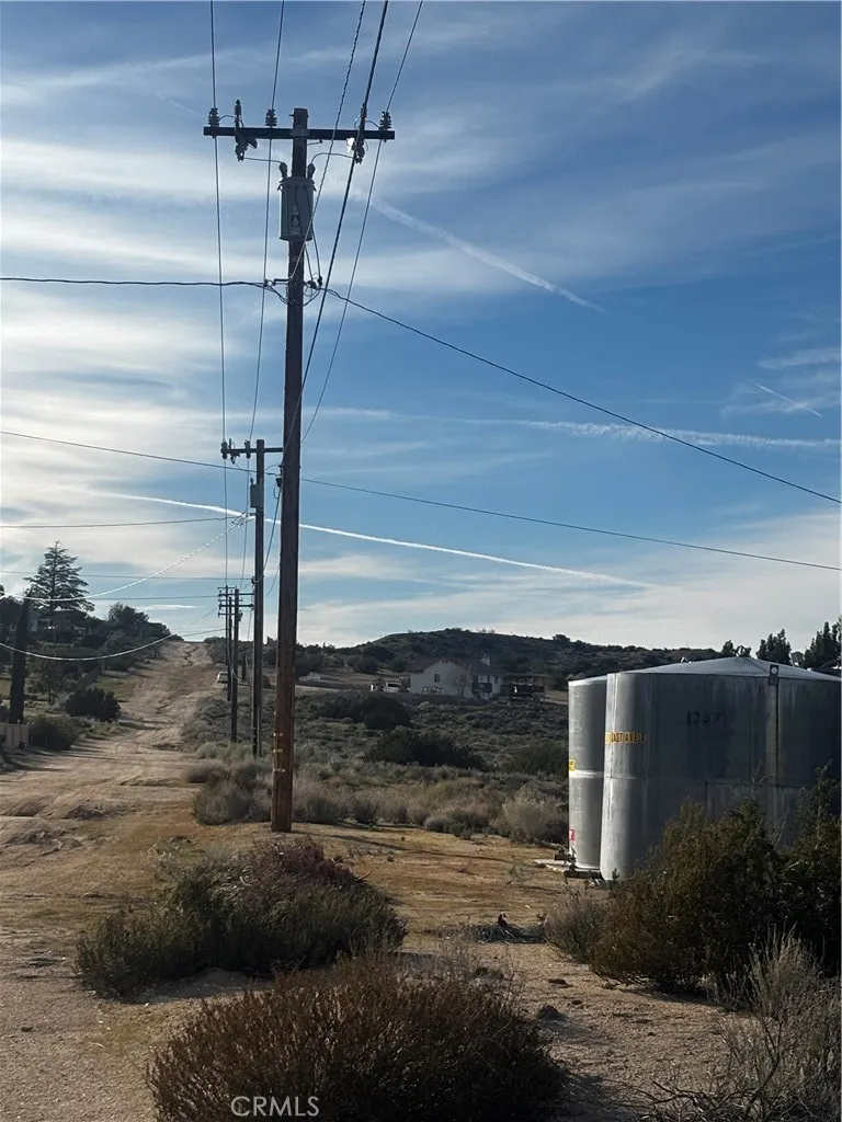 Avenue W-14 Pearblossom, CA 93553
