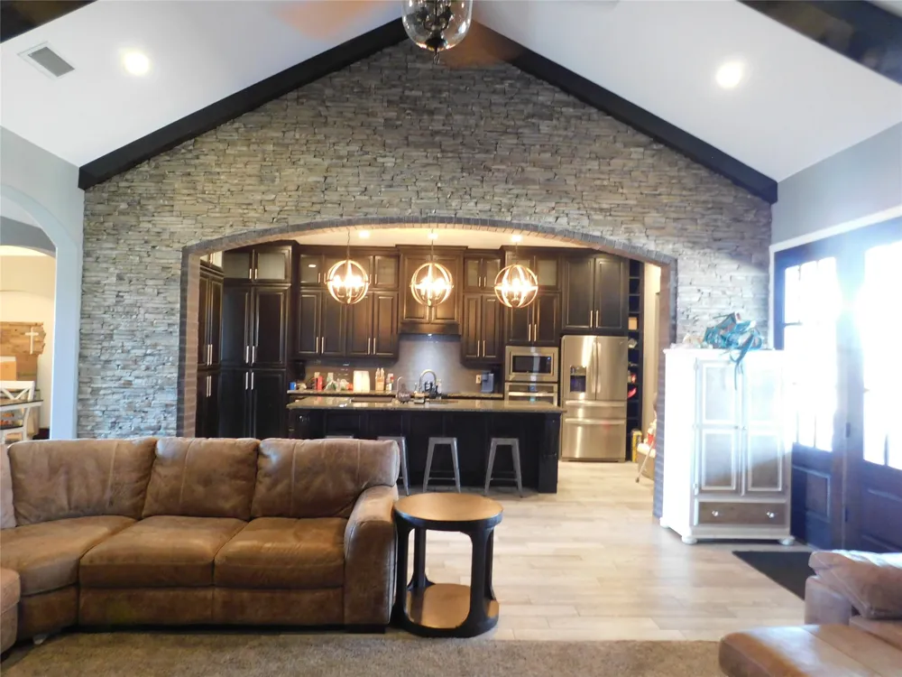 204 Jermyn Avenue Jermyn, TX 76459