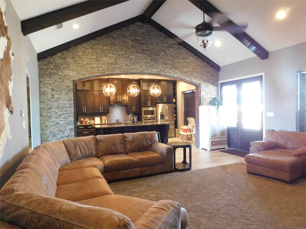 204 Jermyn Avenue Jermyn, TX 76459