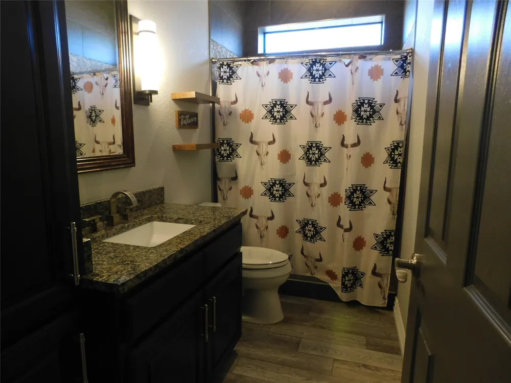 204 Jermyn Avenue Jermyn, TX 76459