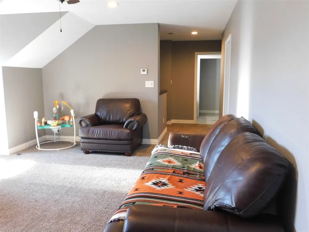 204 Jermyn Avenue Jermyn, TX 76459