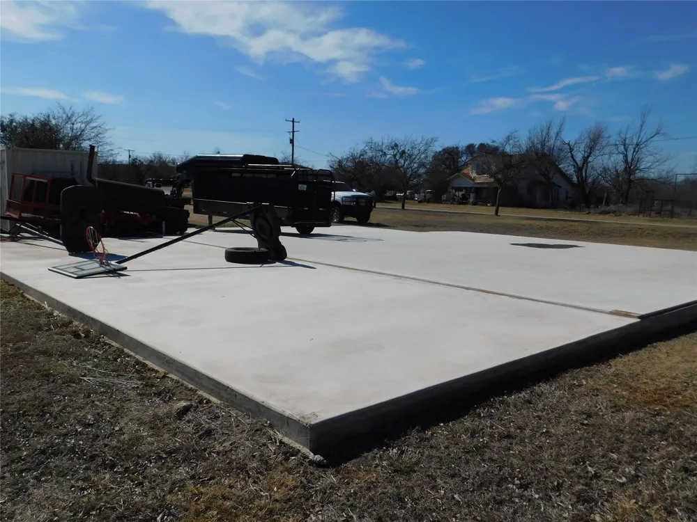 204 Jermyn Avenue Jermyn, TX 76459