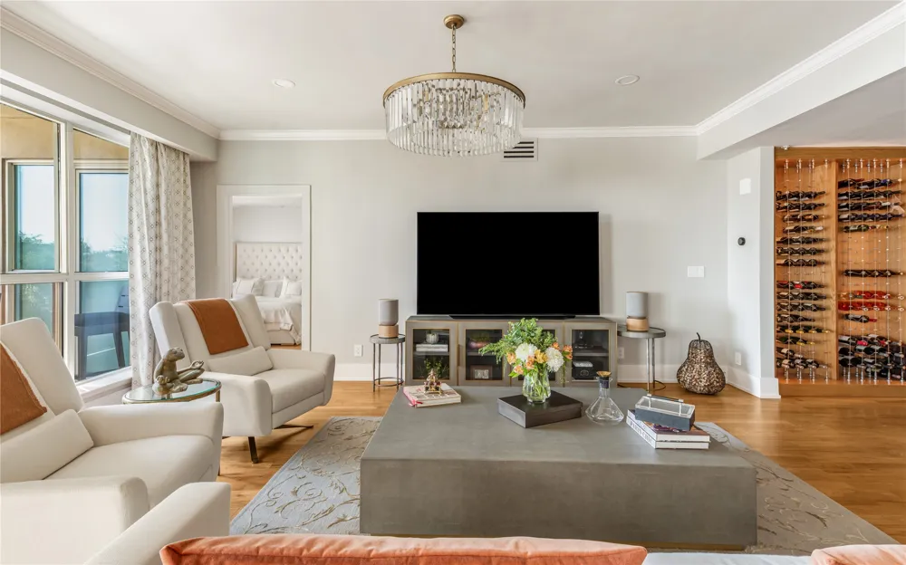 3401 Lee Parkway #404 Dallas, TX 75219