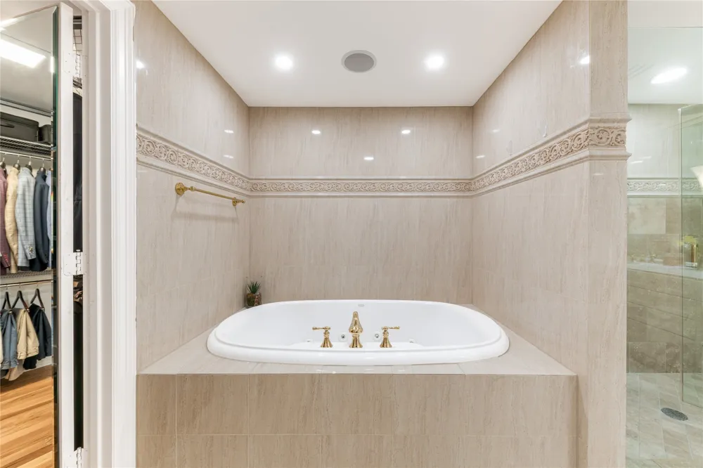 3401 Lee Parkway #404 Dallas, TX 75219