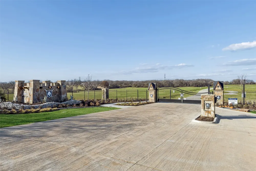 608 Wiesen Way Bartonville, TX 76226