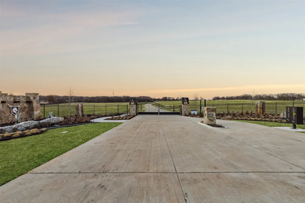608 Wiesen Way Bartonville, TX 76226