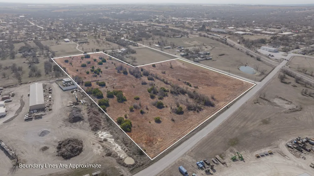 E Harris Dublin, TX 76446