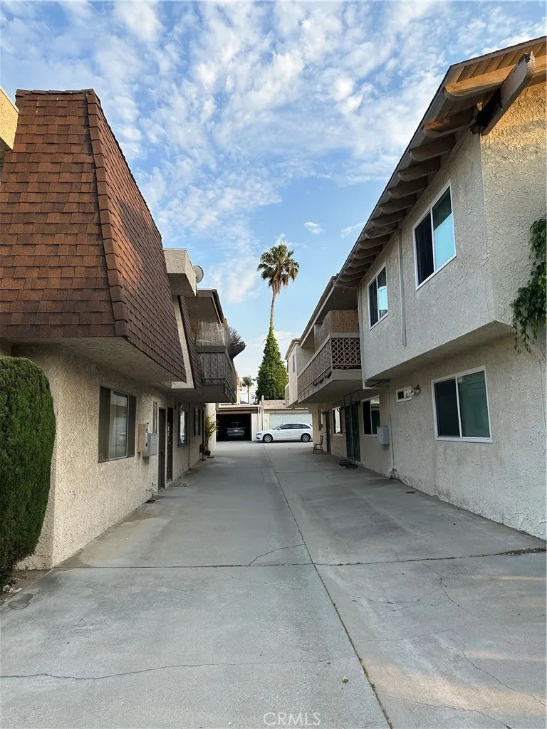 2220 Huntington Lane #4 Redondo Beach, CA 90278
