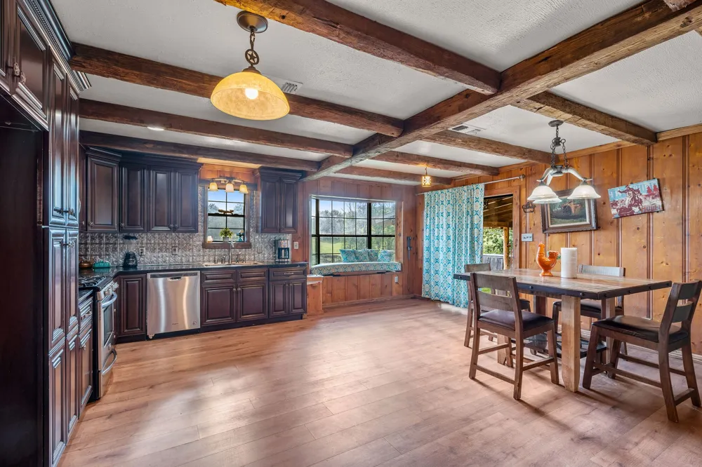 2711 Fm 250 Hughes Springs, TX 75656