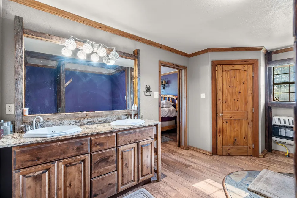 2711 Fm 250 Hughes Springs, TX 75656