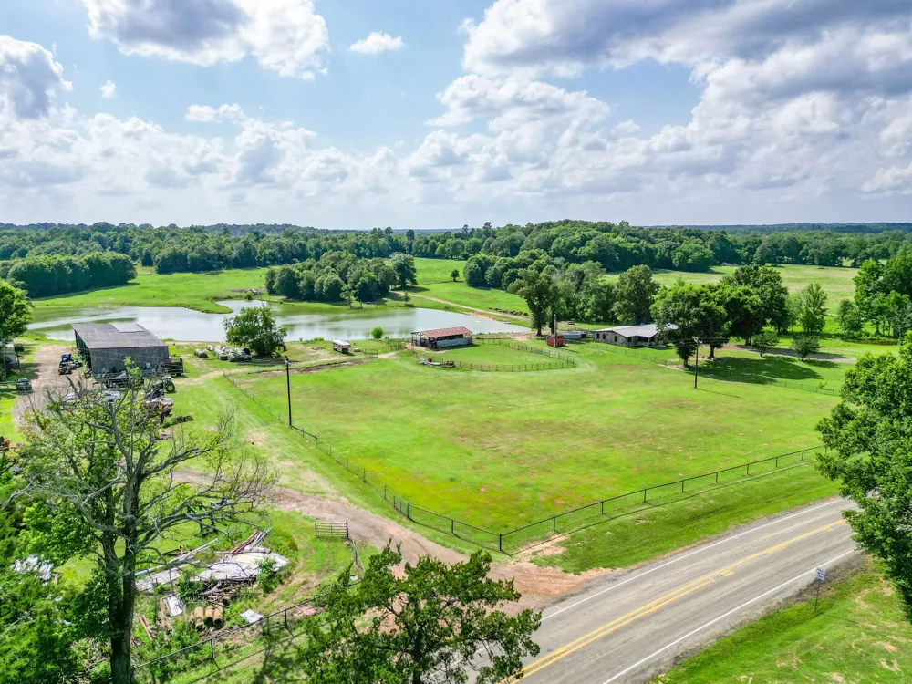 2711 Fm 250 Hughes Springs, TX 75656