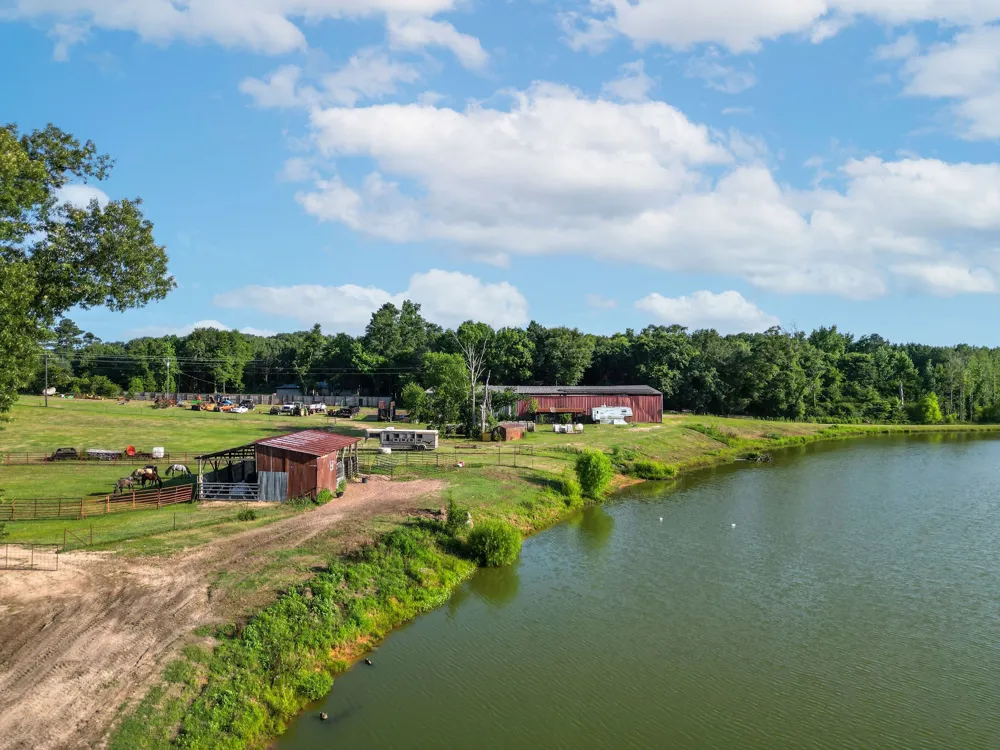2711 Fm 250 Hughes Springs, TX 75656