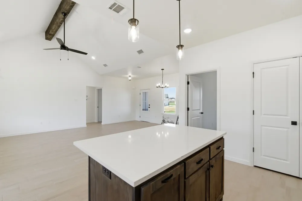 252 Yawney Drive Lipan, TX 76462