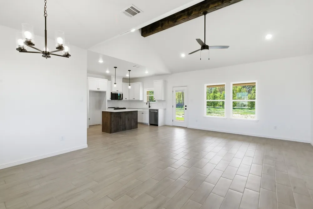 252 Yawney Drive Lipan, TX 76462