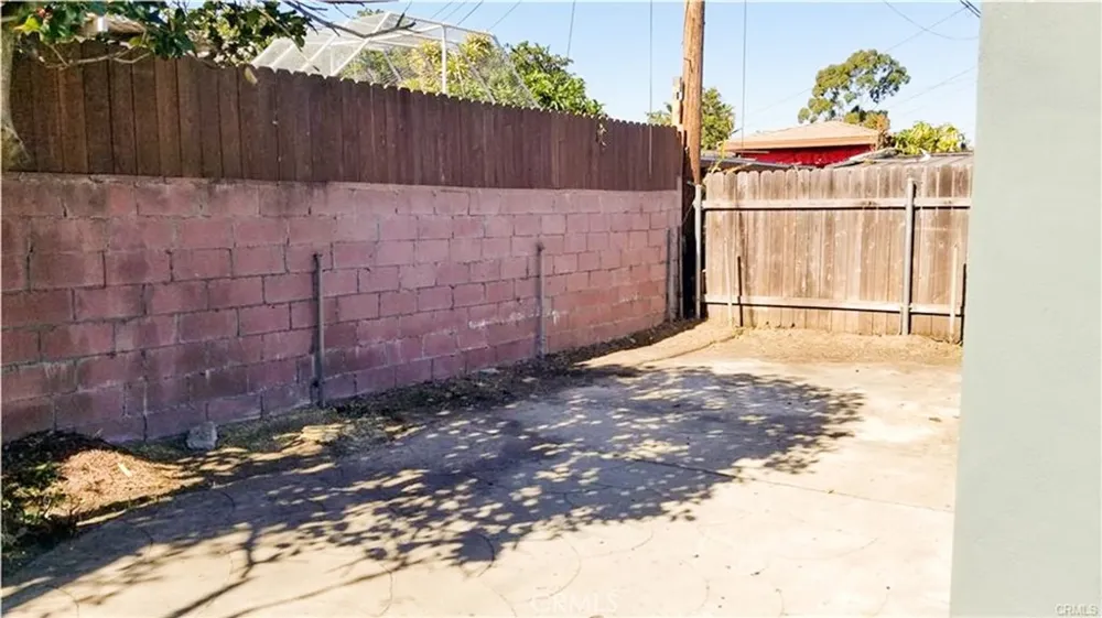 6449 Lemon Avenue Long Beach, CA 90805
