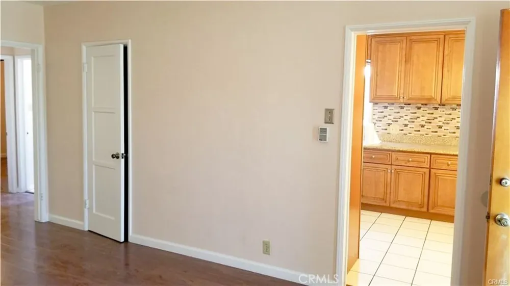 6449 Lemon Avenue Long Beach, CA 90805