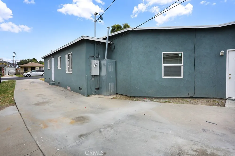 6449 Lemon Avenue Long Beach, CA 90805