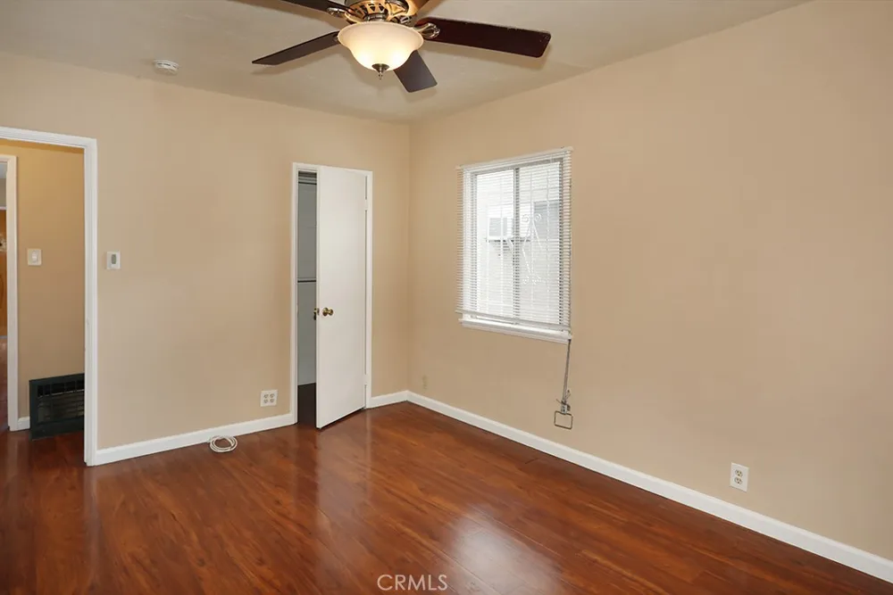 6449 Lemon Avenue Long Beach, CA 90805
