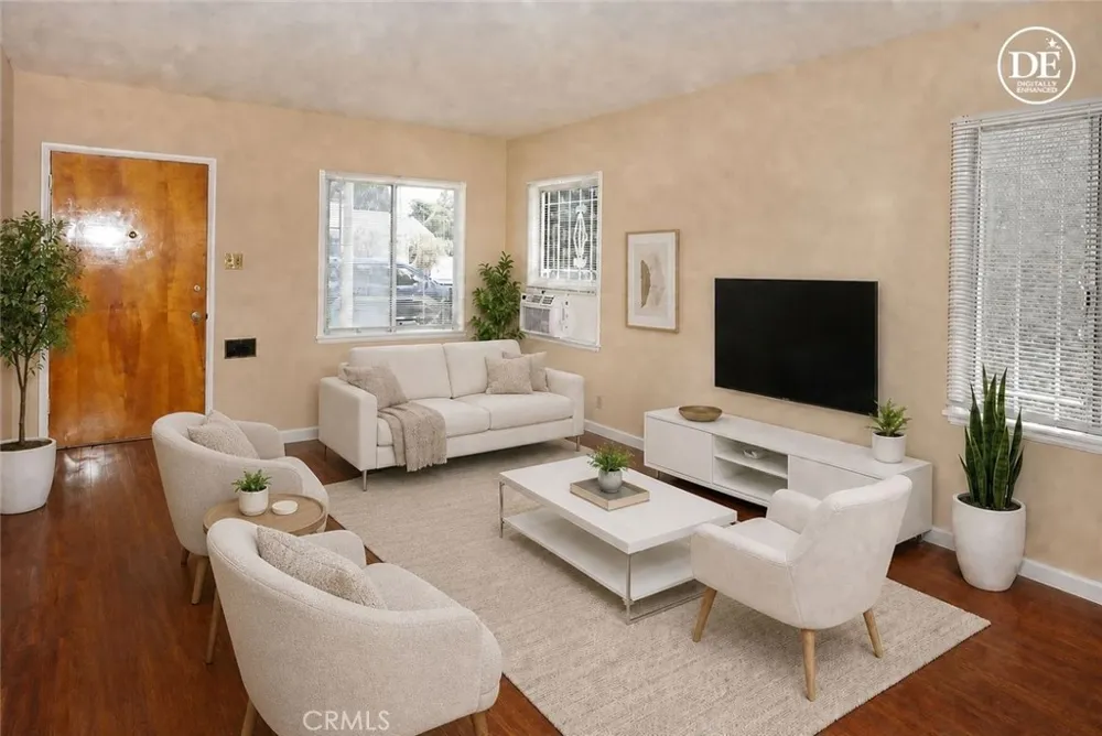 6449 Lemon Avenue Long Beach, CA 90805