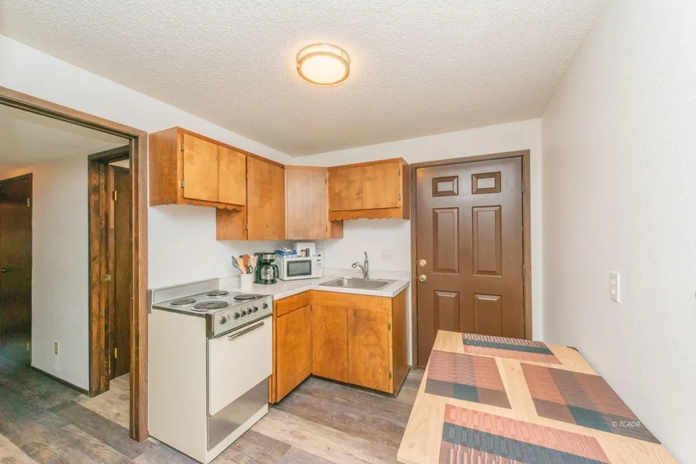 410 Lake Forest Dr. Trinity Center, CA 96091