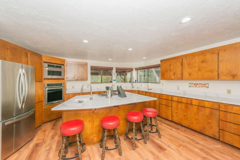 410 Lake Forest Dr. Trinity Center, CA 96091