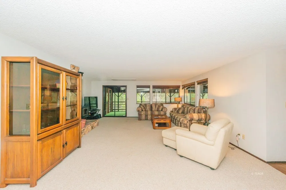 410 Lake Forest Dr. Trinity Center, CA 96091